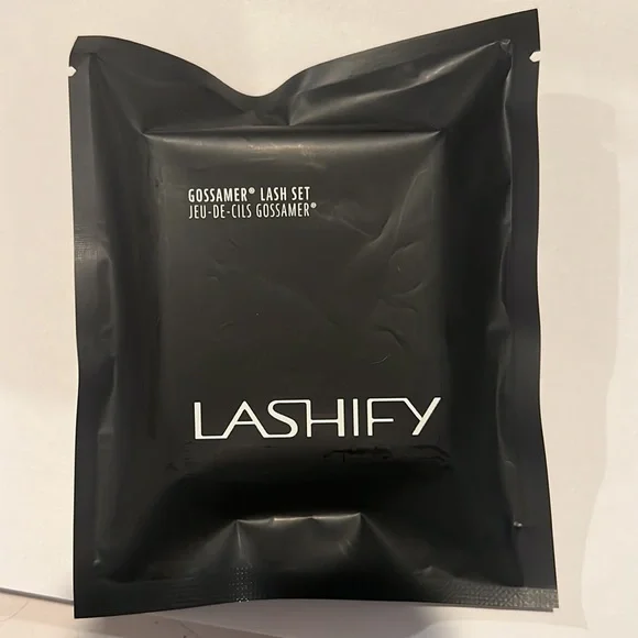 Lashify Curl Plus C14 + Lashes NWT in Black - Picture 2 of 4
